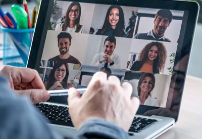 كيف يُمكن تحسين الإنتاجية في بيئات العمل المختلفة؟