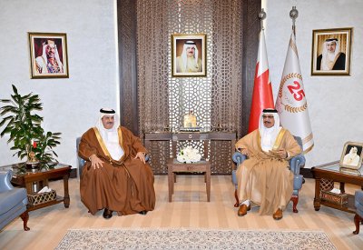 وزير الداخلية يستقبل راشد بونجمة ويهنأه بصدور المرسوم الملكي بتعيينه وكيلا لوزارة الداخلية لشئون السلطة التشريعية