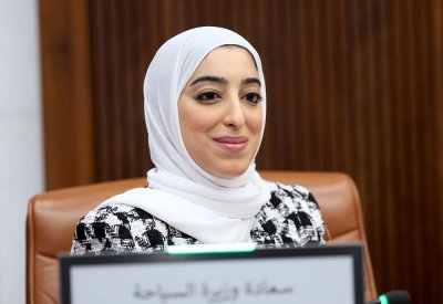 حظر المرافق السياحية من تقديم الخدمات بعد 3 فجراً