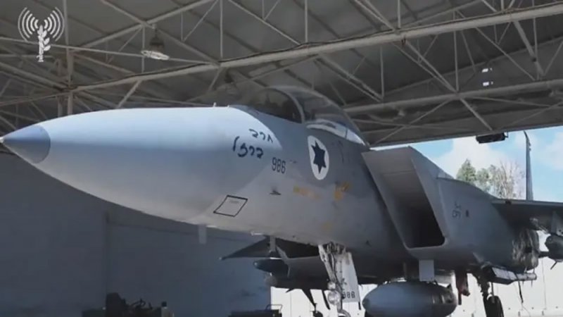 إسرائيل تنشر صورا لطائرات F15 التي شاركت بضربات الحديدة