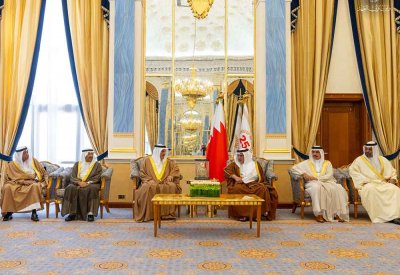 سمو ولي العهد رئيس الوزراء يشيد بما يتمتع به أبناء البحرين من روح وطنية مسؤولة جامعة