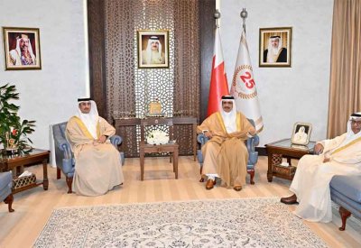 وزير الداخلية يؤكد على أهمية دور العبادة في تعزيز أواصر المحبة والاحترام بين أفراد المجتمع