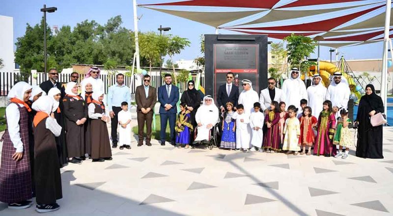وزير شؤون البلديات والزراعة يفتتح حديقة سار بمجمع 525