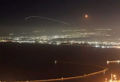 حزب الله يهاجم شمال حيفا بوابل من صواريخ