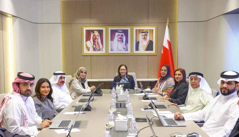 "خدمات الشورى" تبحث المذكرة القانونية لمشروع قانون "تنظيم اقتسام الوقت في وحدات الإقامة"