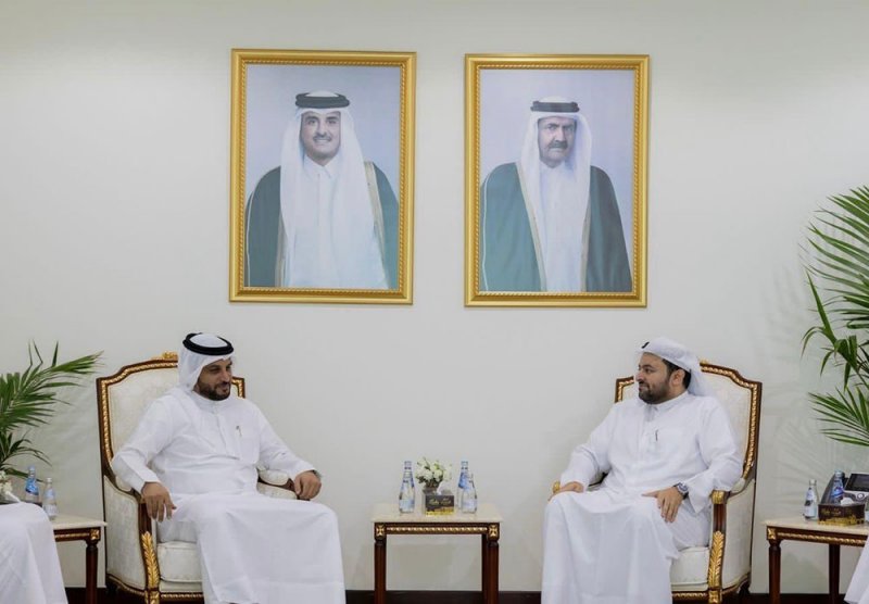 وزير الدولة بوزارة الخارجية في قطر يستقبل سفير البحرين لدى الدوحة