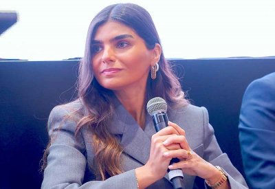 الرئيس التنفيذي لهيئة البحرين للسياحة والمعارض تشارك في جلسة حوارية حول "المواسم السياحية"