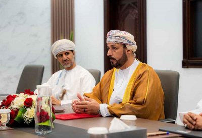 أمين عام" المناقصات" يبحث مع نظيره العماني في مسقط أوجه الشراكة والتعاون
