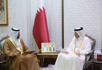 رئيس مجلس الشورى بدولة قطر يستقبل سفير مملكة البحرين في الدوحة