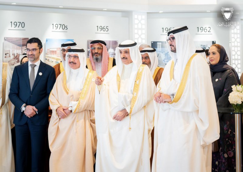 سمو الشيخ عيسى بن سلمان بن حمد آل خليفة يتفضل بحضور الاحتفال بذكرى مرور مائة عام على إجراء أول انتخابات للمجالس البلدية في مملكة البحرين