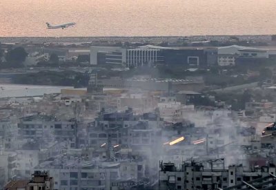 تقلع وتهبط بين الغارات.. "طيران الشرق الأوسط" تذهل اللبنانيين