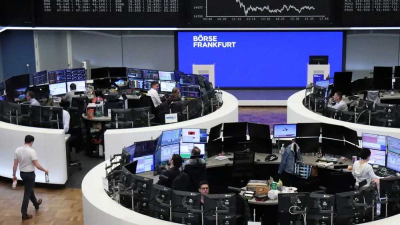 أسهم أوروبا تصعد بدعم من القطاعات الدفاعية مع استمرار التوتر بشأن الصين
