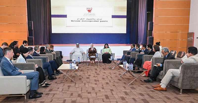 وزيرة شؤون الشباب: عقد شراكات تعاون مع الدول الشقيقة والصديقة في الجوانب الشبابية