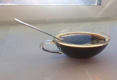 عالم أحياء يكشف سبب خطورة القهوة سريعة التحضير