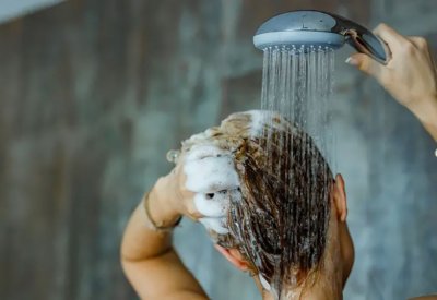 لن تصدق عينيك.. رأس الدش وفرشاة الأسنان يعجان بالفيروسات