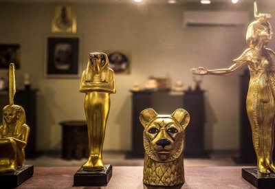 بالصور: مصر تسترجع 3 قطع أثرية من ألمانيا