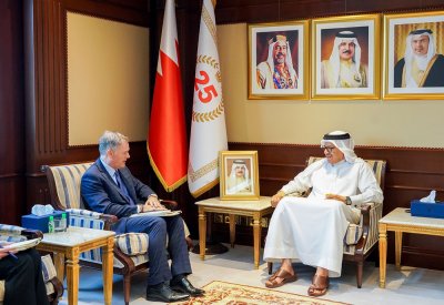 وزير الخارجية يستقبل المدير التنفيذي للمعهد الدولي للدراسات الاستراتيجية في الشرق الأوسط