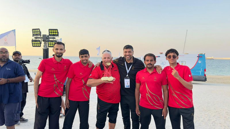 خليفة بن عبدالله يشيد بإنجاز منتخب الشراع البارالمبي