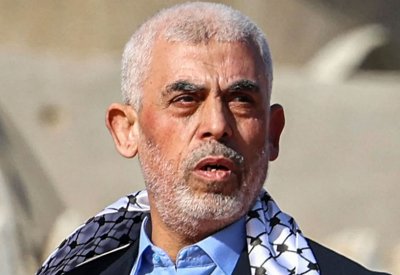 خطة السنوار.. رسائل سرية واستغلال "صدام إيران"