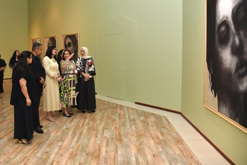 المرأة “حديث الروح” للفنانة التشكيلية ابتهاج فخرو