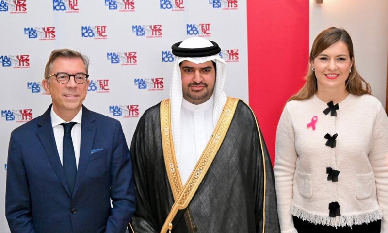 سمو الشيخ عيسى بن علي يشهد حفل السفارة الفرنسية