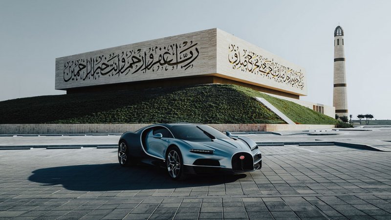 FwBugatti Tourbillon الجديدة تتألّق بظهورها الأول