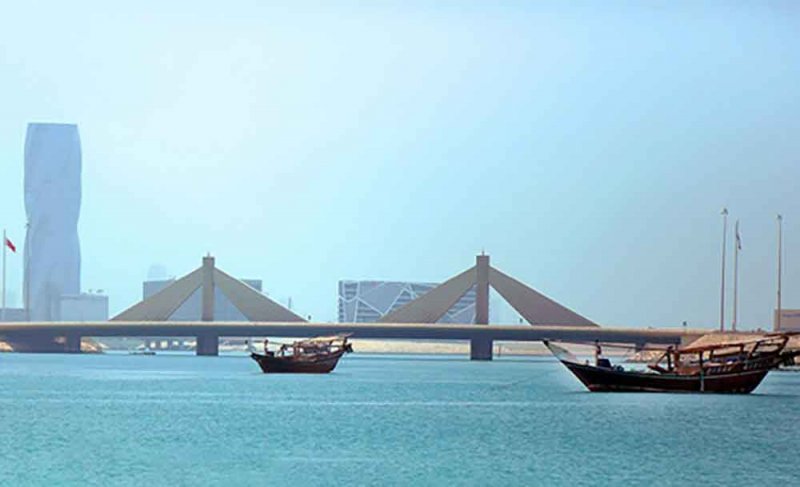الطقس رطبٌ أحيانًا وحارٌّ نسبيًا خلال النهار