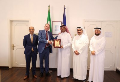 جمعية رجال الأعمال تؤكد على المضي قدماً في تعزيز التعاون التجاري مع جمهورية إيطاليا