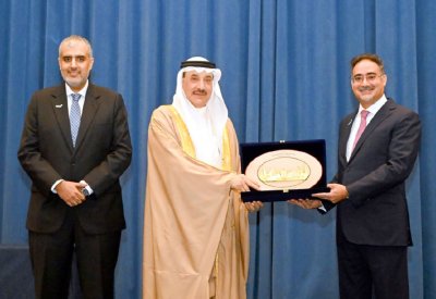 وزير العمل يشيد بجهود “نسيج” في توظيف الكفاءات الوطنية