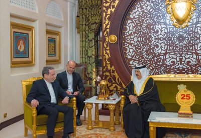 جلالة الملك المعظم يبحث مع وزير الخارجية الإيراني‎ الجهود المبذولة للتهدئة وخفض التصعيد