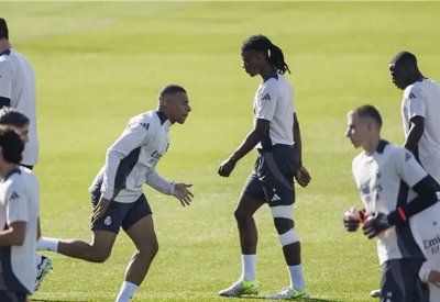 أنشيلوتي يعلن قائمة ريال مدريد لمواجهة دورتموند