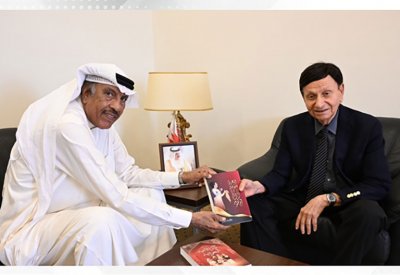مستشار جلالة الملك للشؤون الاقتصادية يستقبل الكاتب والباحث إبراهيم راشد الدوسري