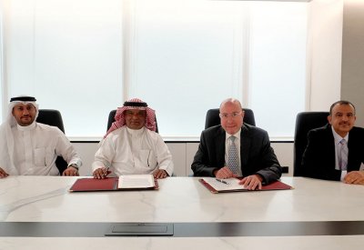 بنك الإسكان ومؤسسة جرين لاين الشرق الأوسط للعقارات يوقعان اتفاقية تطوير أرض