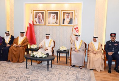 معالي وزير الداخلية يؤكد  أهمية الالتزام والتلاحم الوطني في هذه الظروف الدقيقة التي تمر بها المنطقة