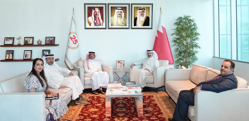 وزير "الصناعة" يجتمع برئيس مجلس إدارة جمعية رجال الأعمال البحرينية