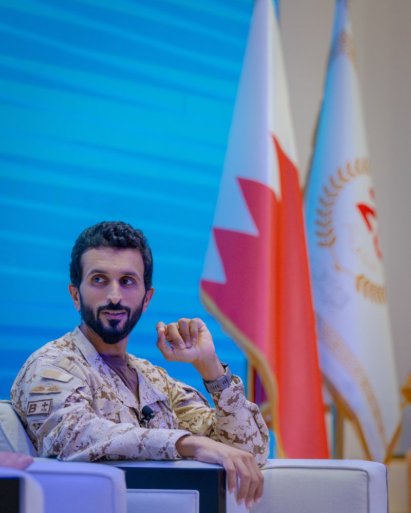 سمو الشيخ ناصر بن حمد آل خليفة يلتقي منتسبي المركز الوطني للأمن السيبراني