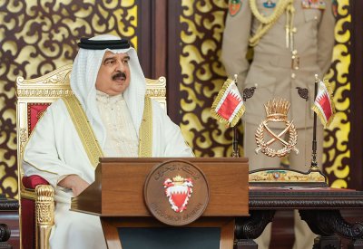جلالة الملك المعظم يستقبل كبار أفراد العائلة المالكة الكريمة وكبار المسؤولين ويشيد بالنتائج المتميزة لبرنامج العقوبات البديلة