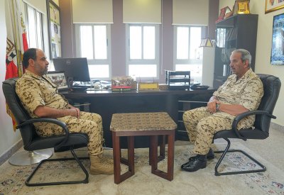 المشير: يقظة تامة لحماية أراضينا وسمائنا ومياهنا