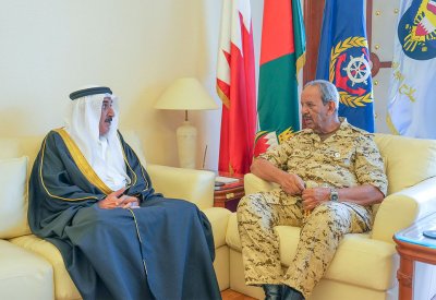 القائد العام لقوة دفاع البحرين يستقبل الشيخ محمد بن عطية الله آل خليفة‎‎‎