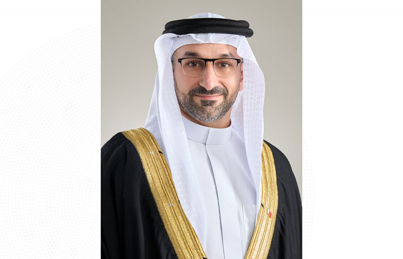 اقتصار تملك الأجانب في نشاط البيع بالتجزئة على الشركات الكبرى ذات العائد الاقتصادي الكبير