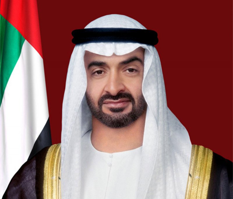 رئيس دولة الإمارات يبحث مع رئيس أفريقيا الوسطى تعزيز علاقات التعاون بين البلدين