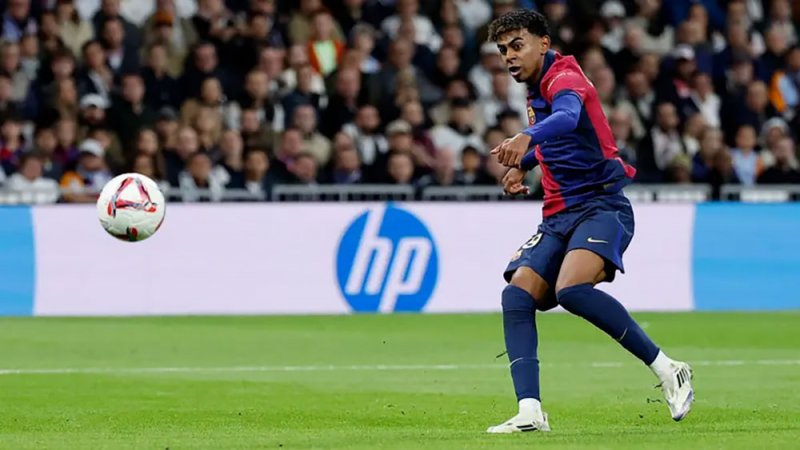 ريال مدريد يدين إساءات جماهيره في الكلاسيكو