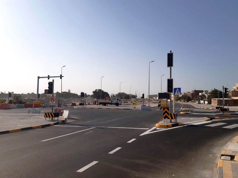 "الأشغال": إشارة ضوئية جديدة على تقاطع شارع ريَا مع طريق5219 في قلالي