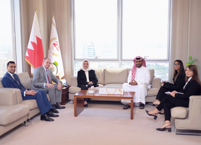 الأمين العام للتظلمات تلتقي السفير الإيطالي الجديد لدى مملكة البحرين