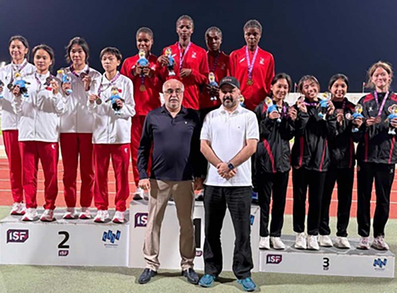 فريق البحرين يتوج بذهبية التتابع المتنوع في دورة الألعاب المدرسية الدولية "البحرين 2024"