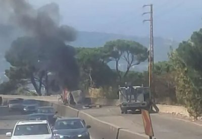 مسيرة تستهدف سيارة في جبل لبنان.. ومصدر أمني "فيها ذخائر"