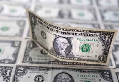 الدولار يلتقط الأنفاس قبل بيانات الوظائف والانتخابات الأمريكية