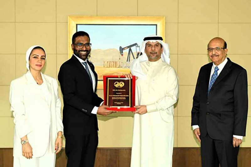 وزير النفط والبيئة يستقبل جمعية مهندسي البترول العالمية - فرع البحرين