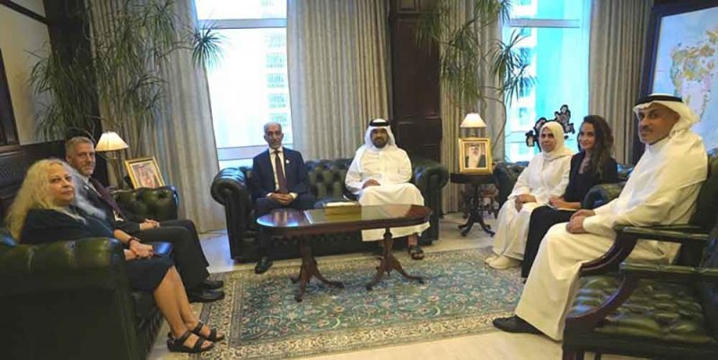 وزير الأشغال يستقبل سفير المملكة المتحدة لدى مملكة البحرين