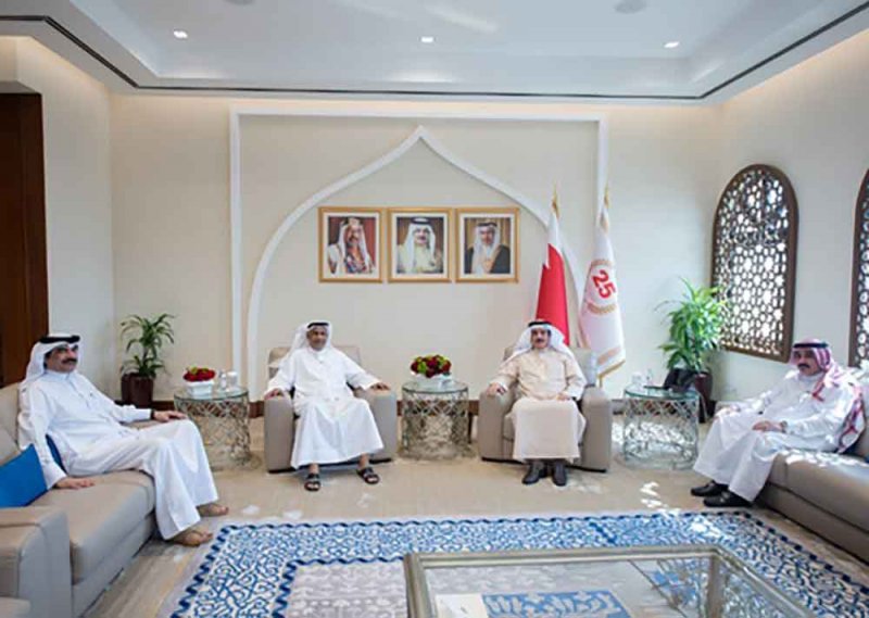 رئيس "النواب" يشيد بحصول مملكة البحرين صفة "مراقب" في برلمان الآسيان